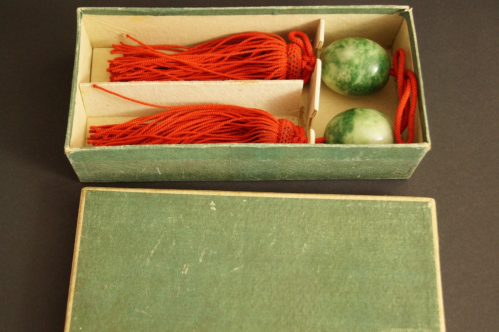 Fuchin Decorative Weights Set in Storage Box