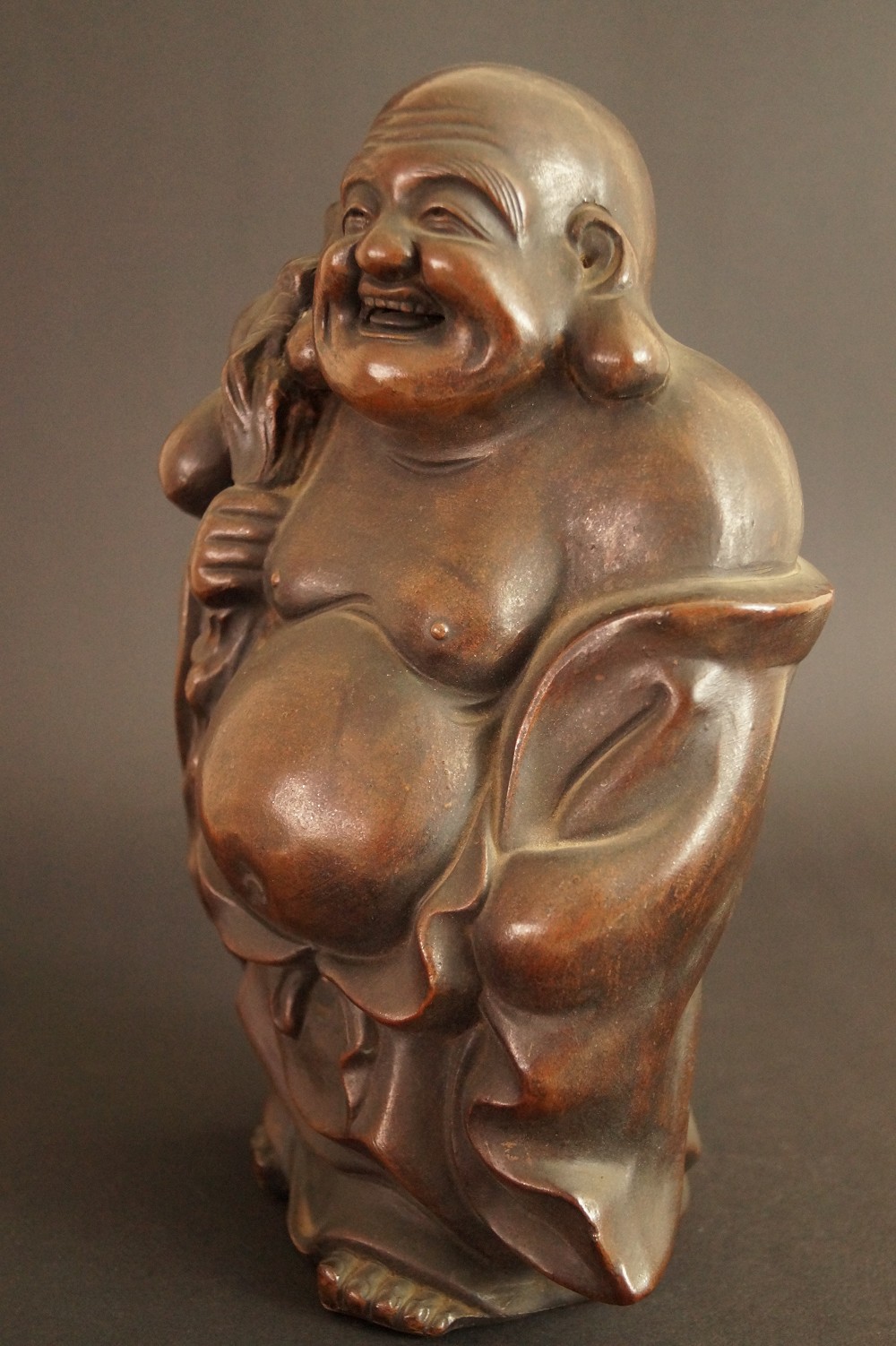 Japanische Hotei Figur aus Bizen-Keramik