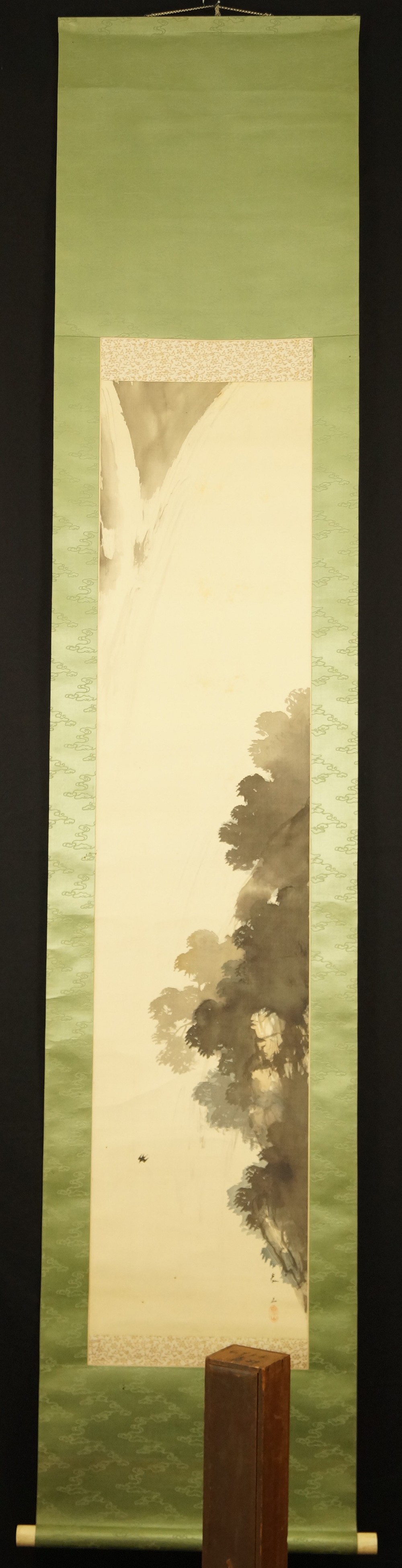 Wasserfall von Yasuyama Tachiwaki Gesamtansicht Rollbild