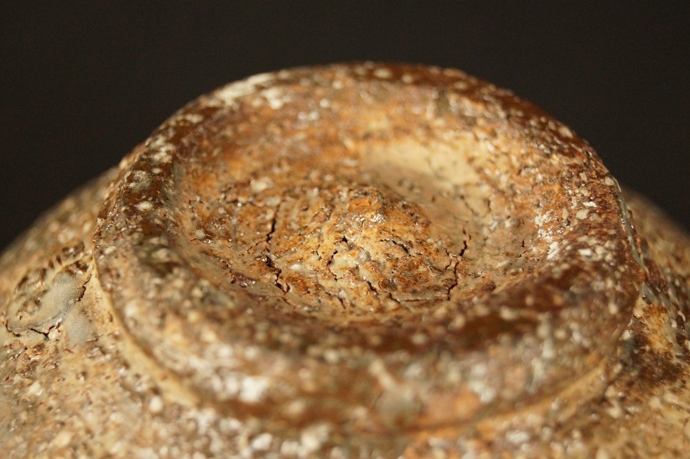 Foot of the tea bowl from below base close-up