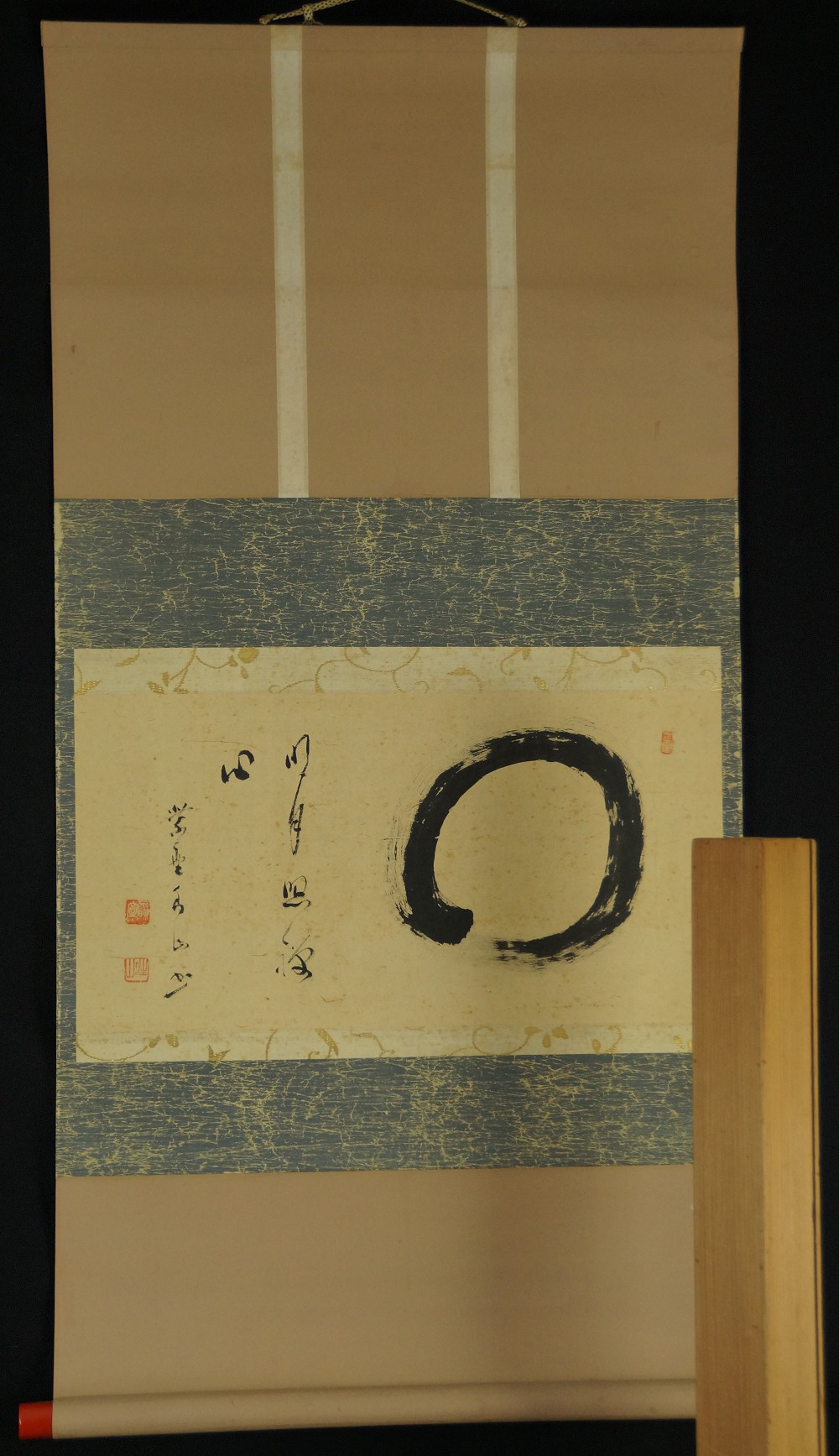 Enso von Tamai Kazan Gesamtansicht Rollbild