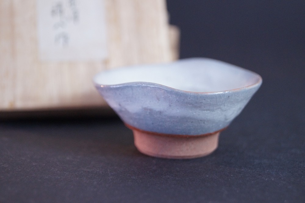 Handgetöpferte japanische Seto Sake Schale (Guinomi) 