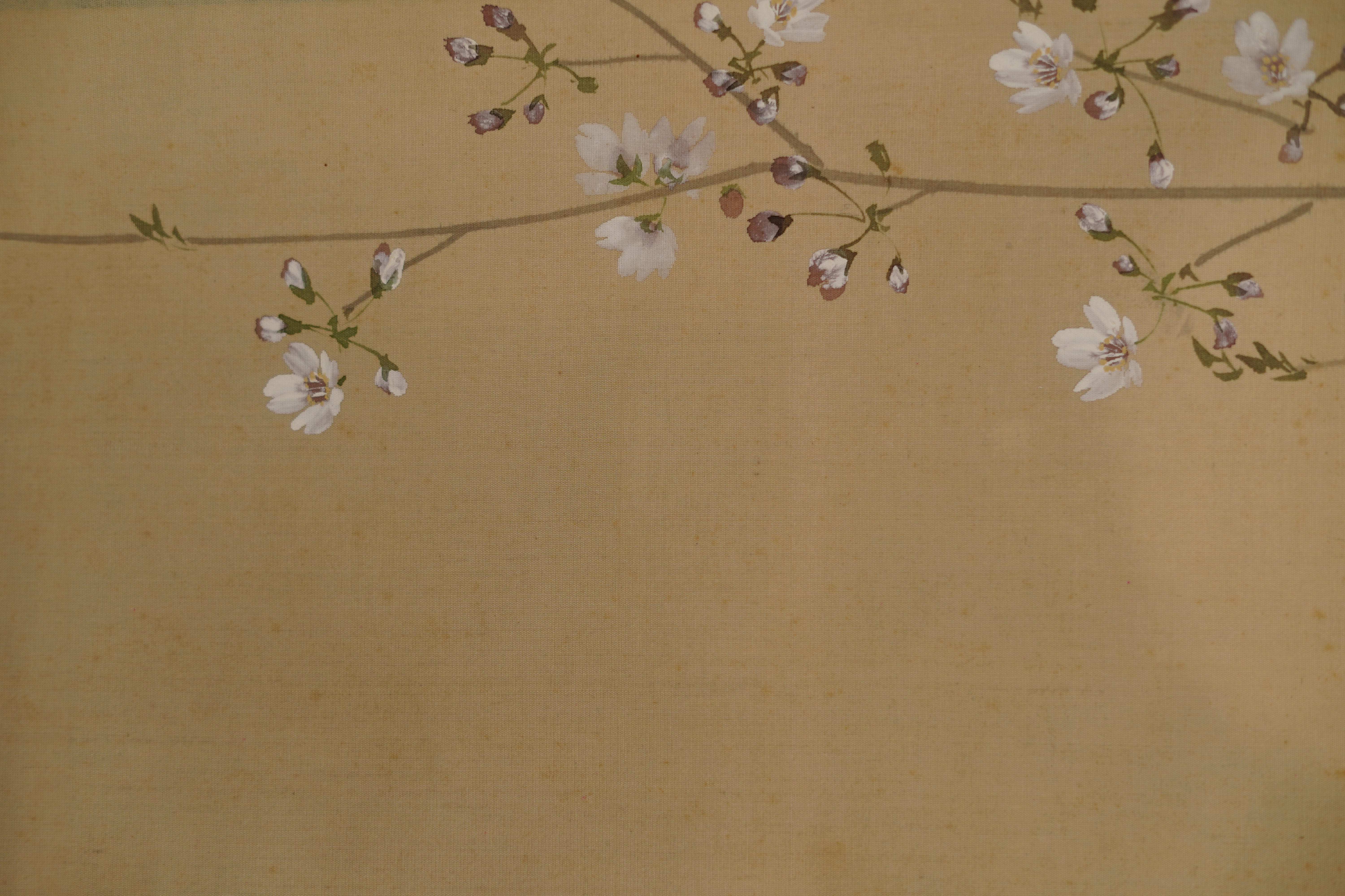 Further close-up of the cherry blossoms and buds in the kakemono hanging cherry blossoms