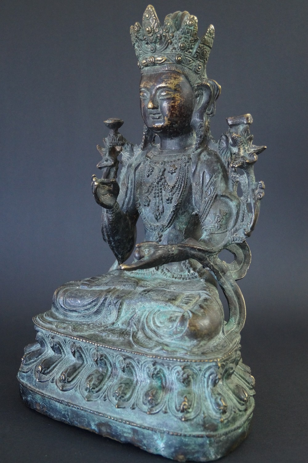 Chinese Buddha Figure Made of Bronze Side View 1