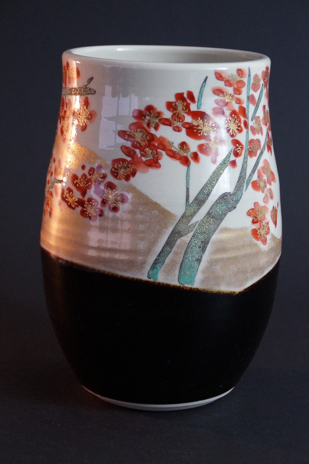 Kutani Vase von Akimori Nakata Frontalansicht