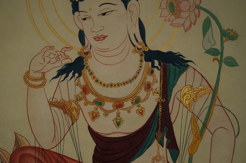 Kannon Bodhisattva Upper Body and Jewelry Close-Up