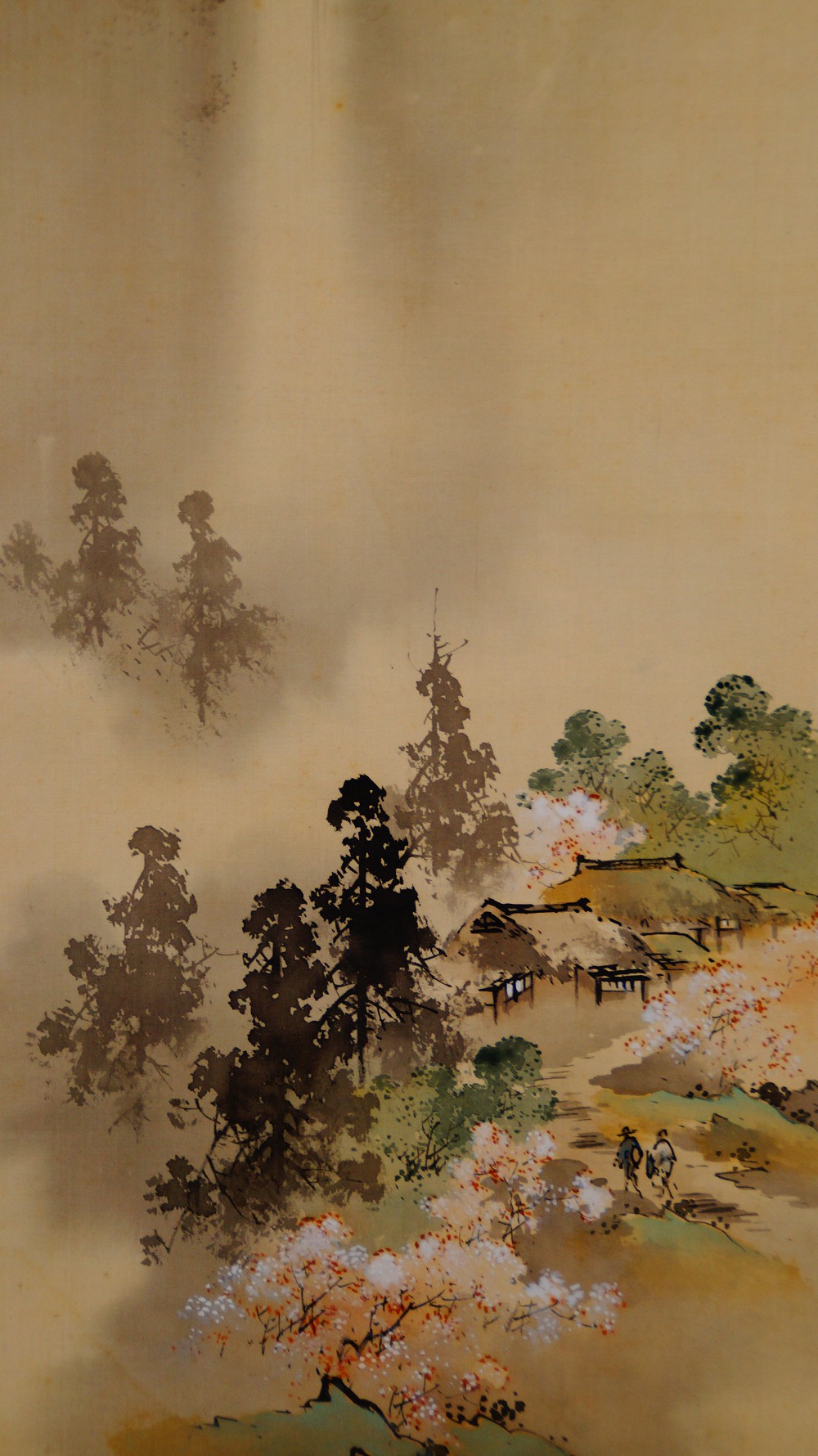 Fruehlingsdoerfchen im Nebel Kakemono Dorfmotiv Nahaufnahme 1
