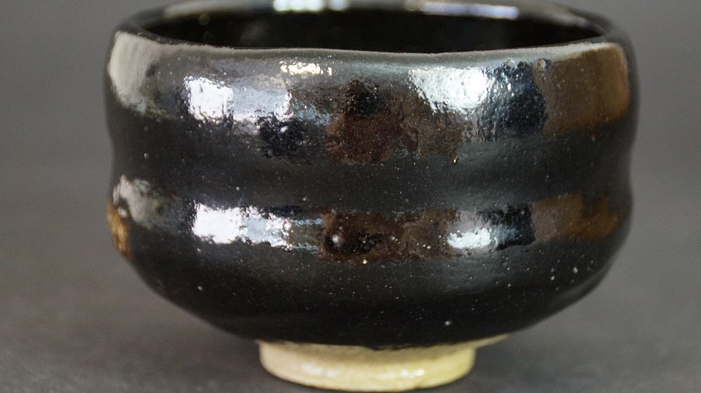 Additional view of the chawan made of Raku ware with ribbed wall profile
