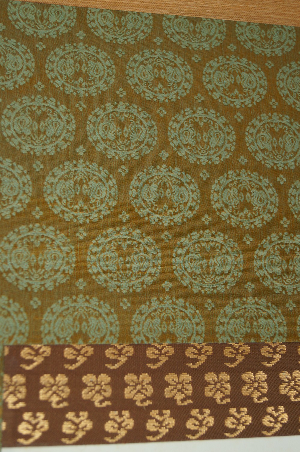 Kakemono Grazing Bull Mounting Detail