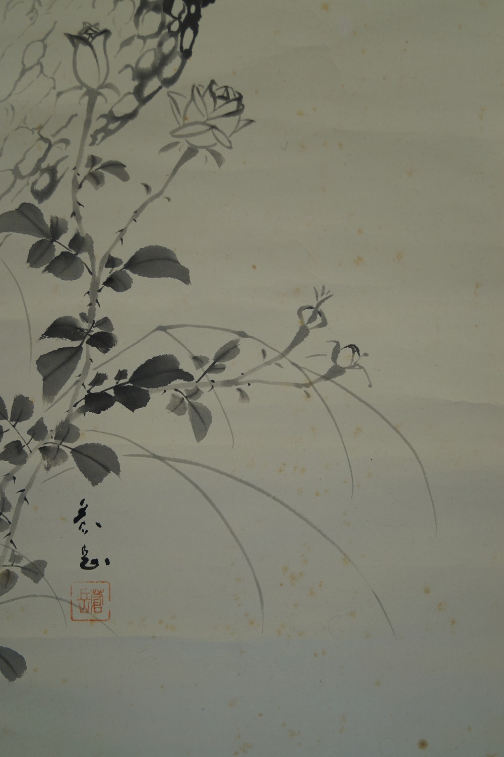 Kakemono old pine roses motif close-up