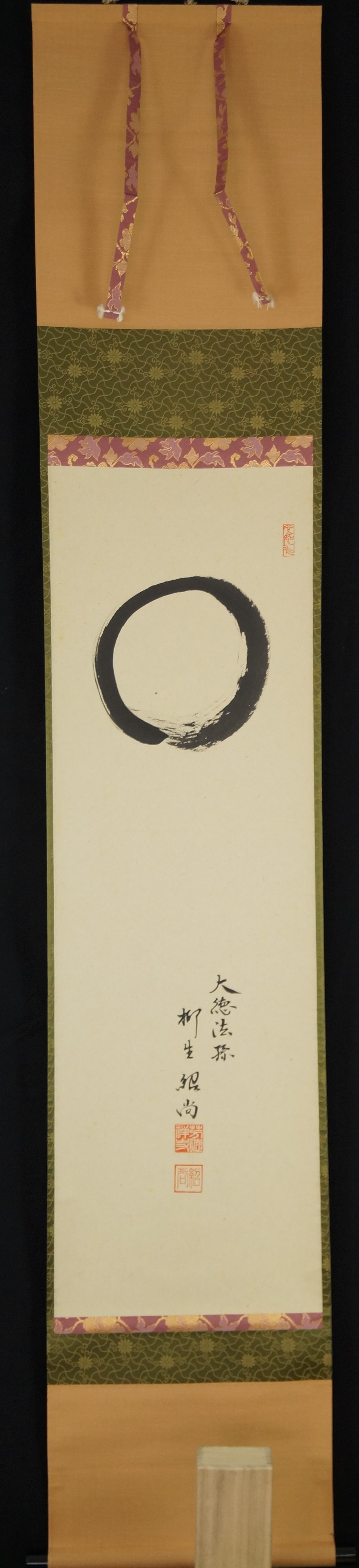 Enso Kalligrafie von Hashimoto Johisa Gesamtansicht Rollbild