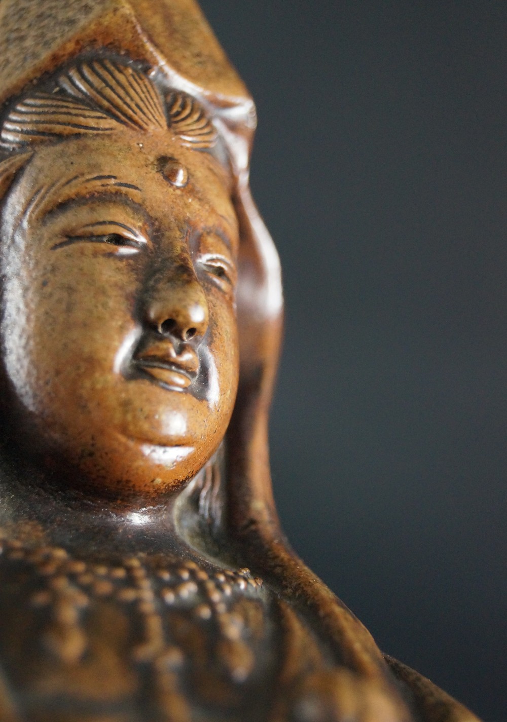 Kannon Figure Bizen Ware Face Close-Up 7