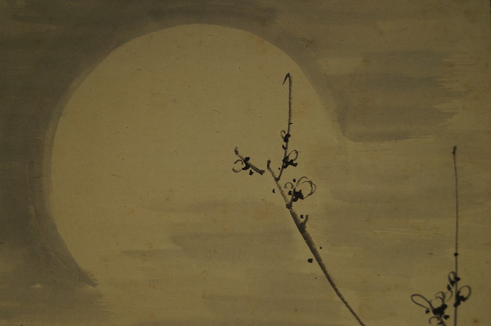 Pflaumenblüten im Mondlicht - Japanisches Rollbild (Kakejiku, Kakemono)