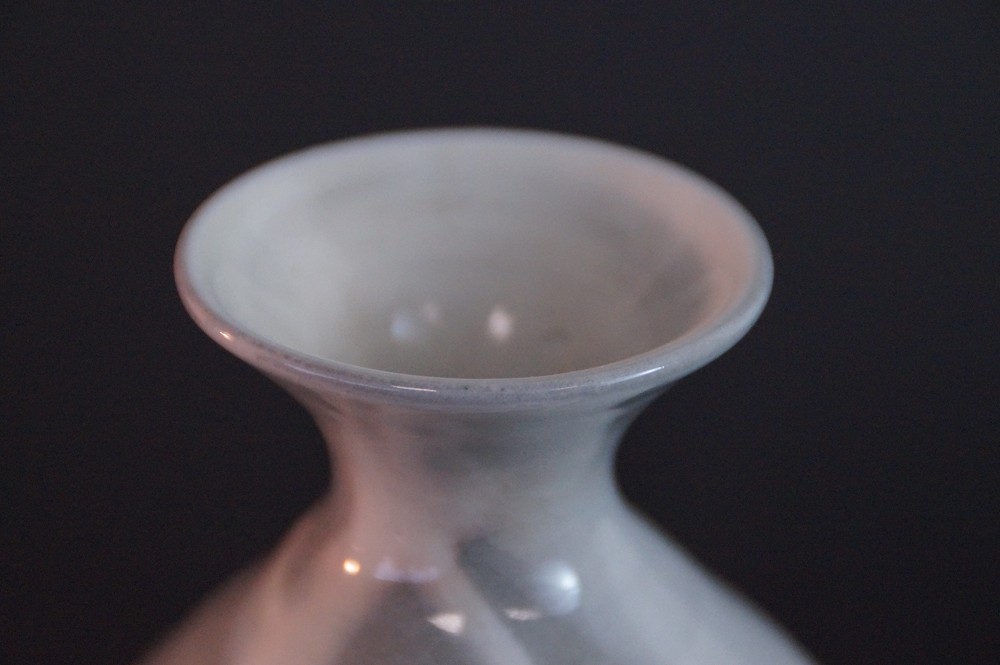 Kyo Sake Bottle Tokkuri by Koun Miyagawa Neck View Close-Up