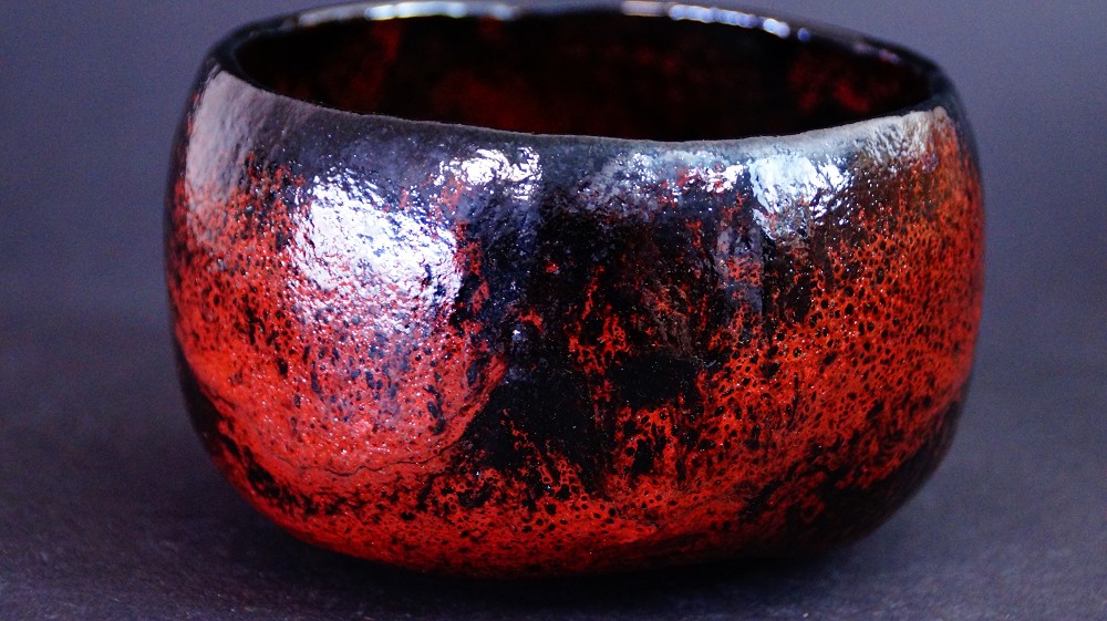 Chawan made of Kuro Raku ware by Shoraku Sasaki side view 2