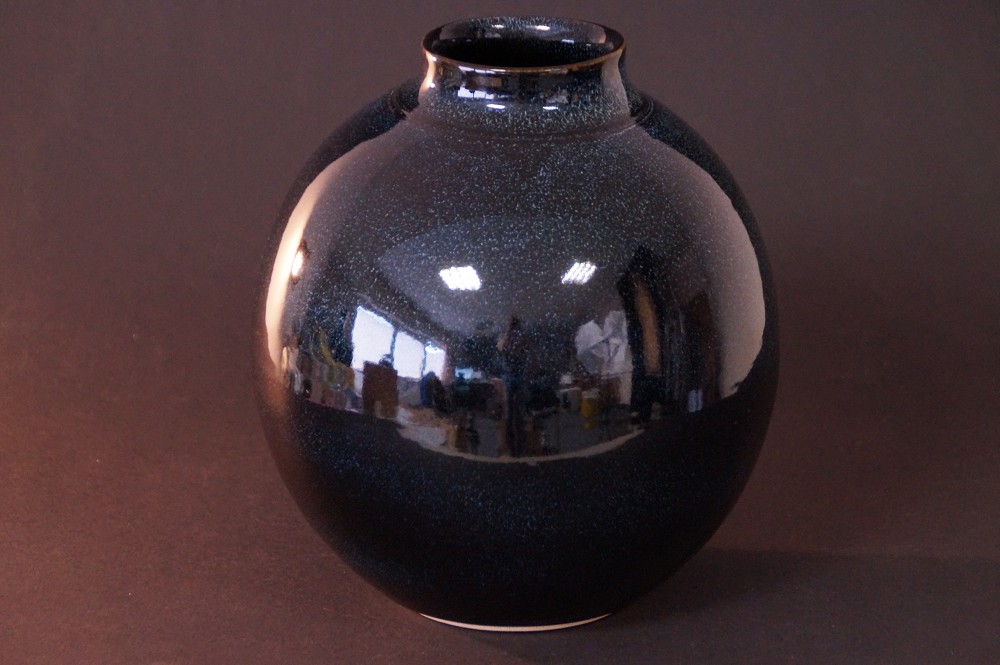 Shigaraki Ware Vase by Kaoru Ohara Back View 2
