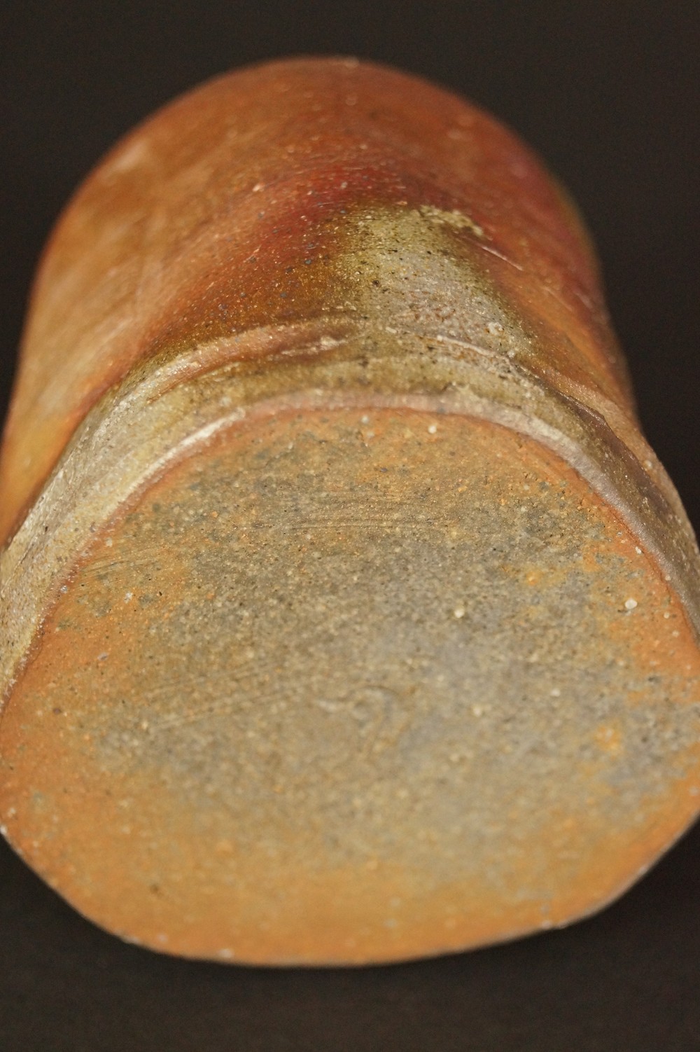 Bizen Tokkuri by Harada Totsuki Base Close-Up 1