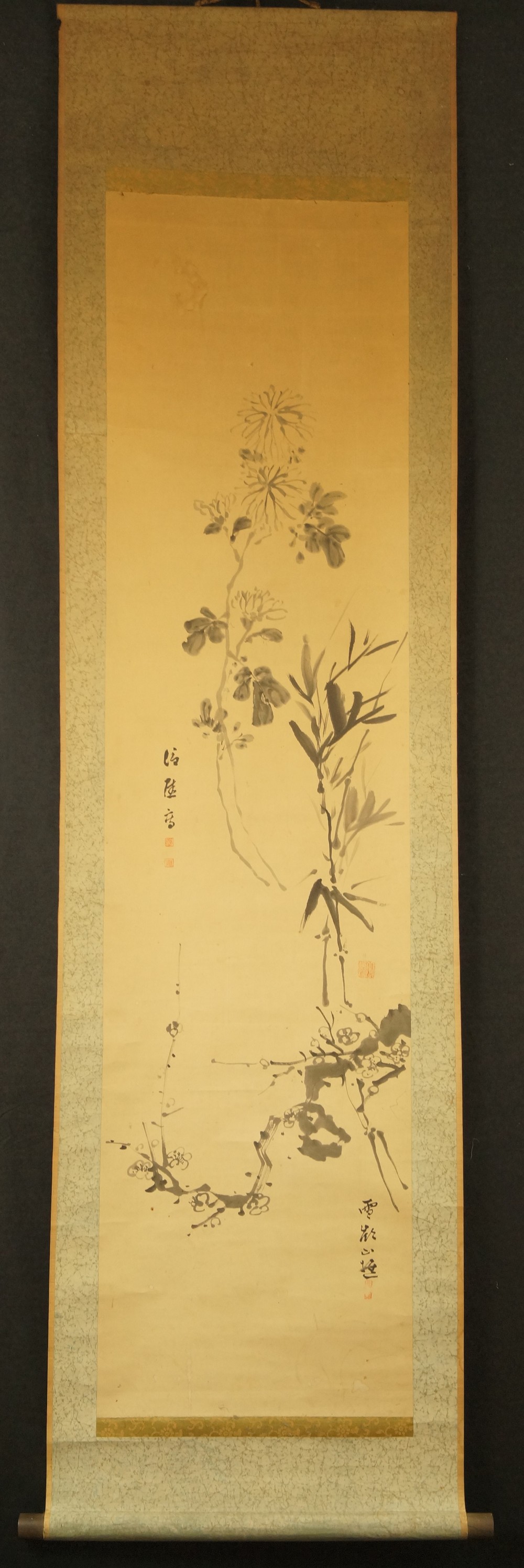 Bambus, Chrysantheme und Sakura - Japanisches Rollbild (Kakejiku, Kakemono)