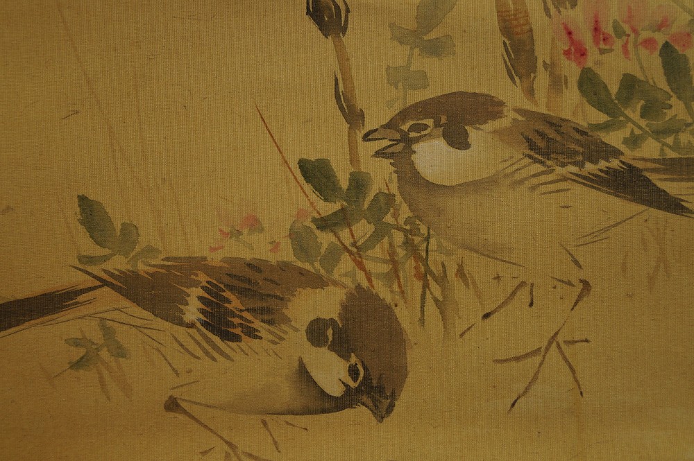 Three Sparrows Sparrows Motif Close-Up 2