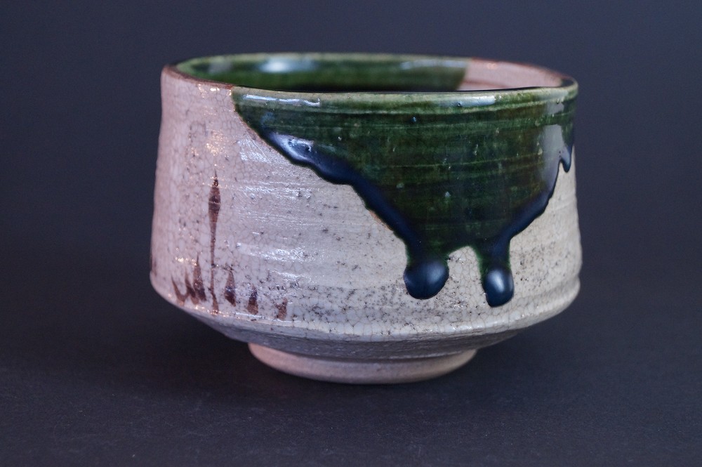 Oribe Tea Bowl Chawan by Tetsuzan Matsumoto Front View