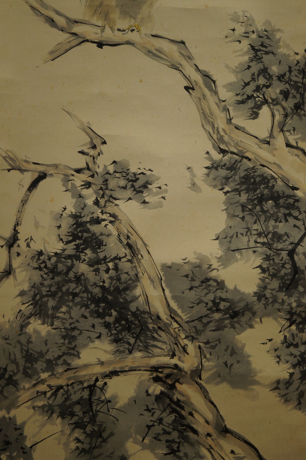 Owl tree motif close-up 2