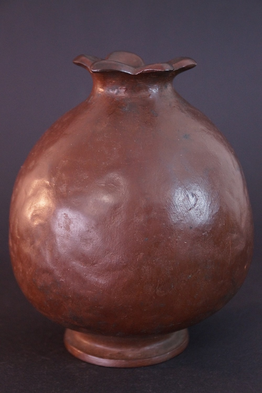 Vase Granatapfel von Yoshida Seitenansicht 2