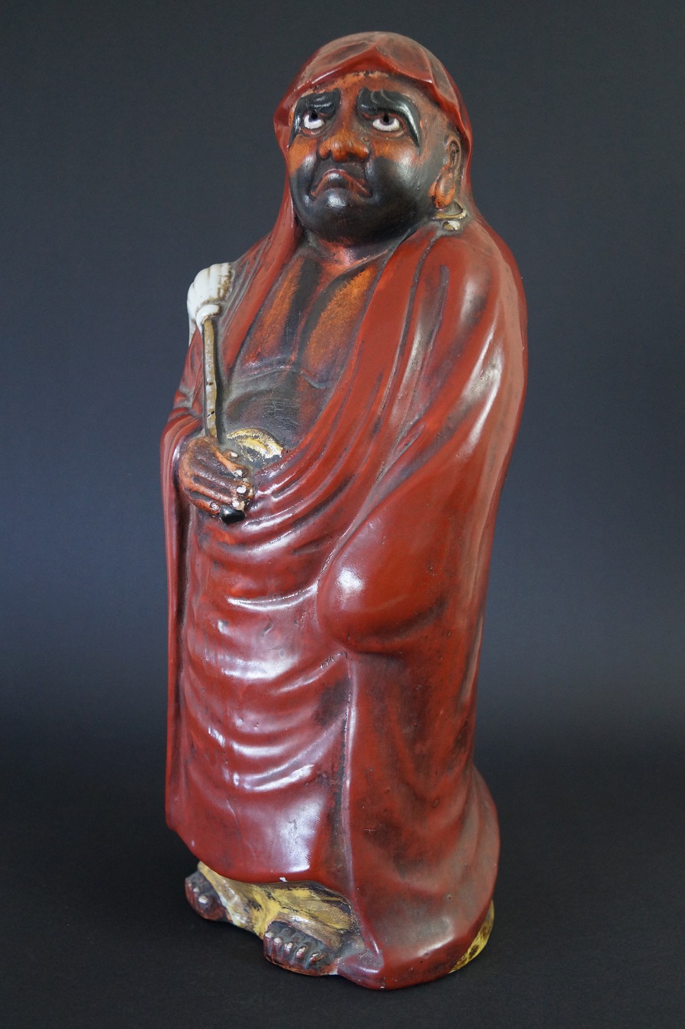 Daruma figure made of Kutani porcelain front view