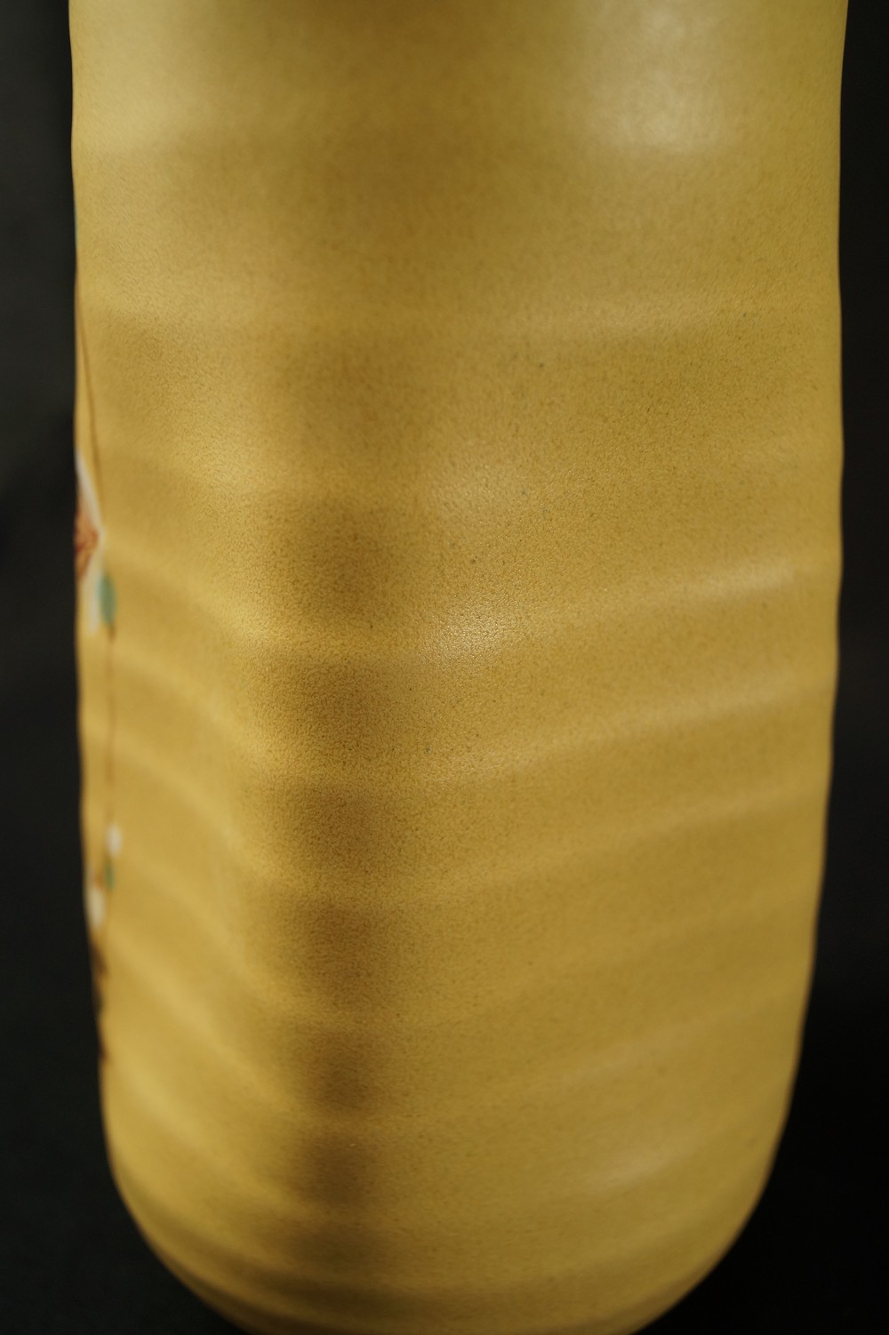 Sakura vase back view