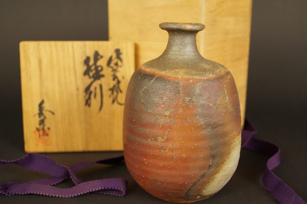 Bizen Tokkuri by Shuzo Ogawa Tokkuri with Storage Box