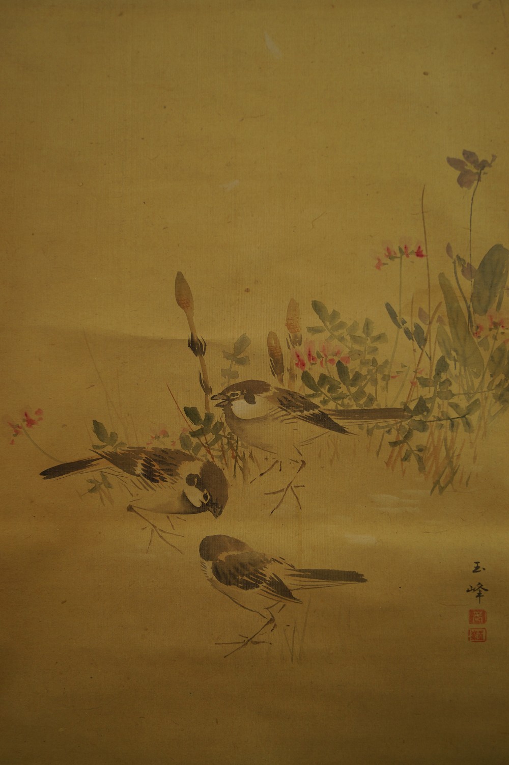 Three Sparrows Sparrow Motif Close-Up 1