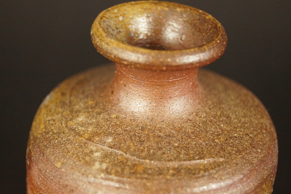Bizen Tokkuri by Harada Totsuki Neck View Close-Up