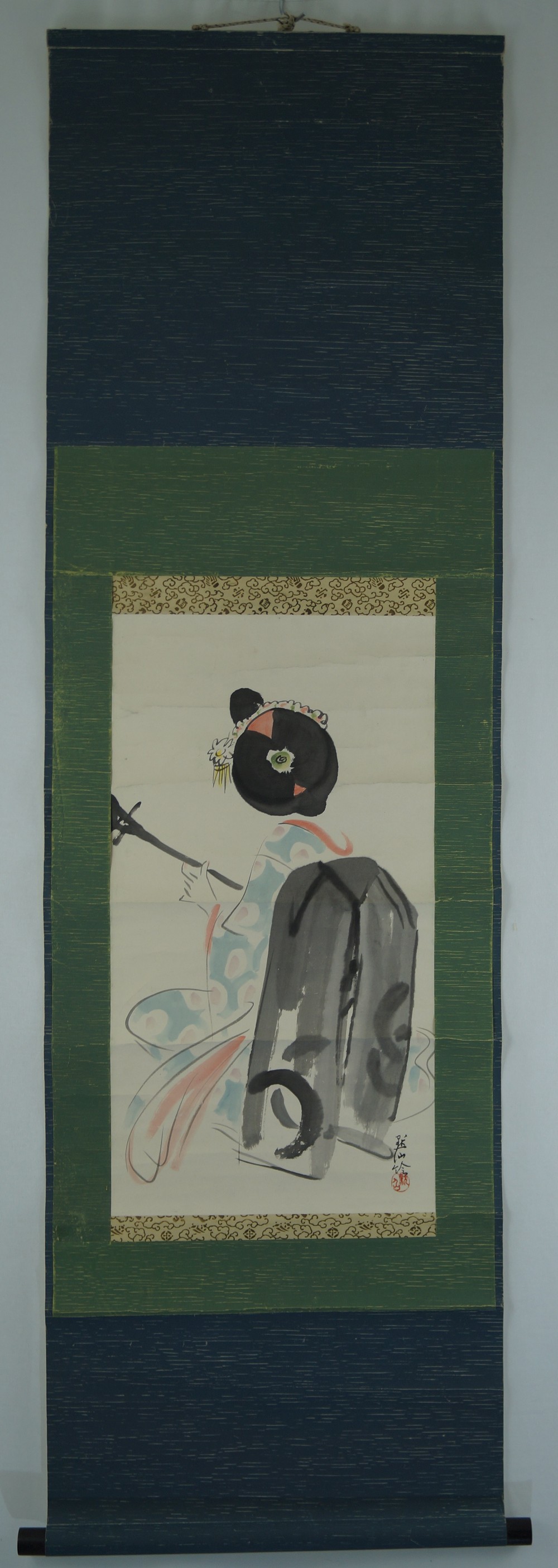 Beauty in kimono hanging scroll full view hanging scroll