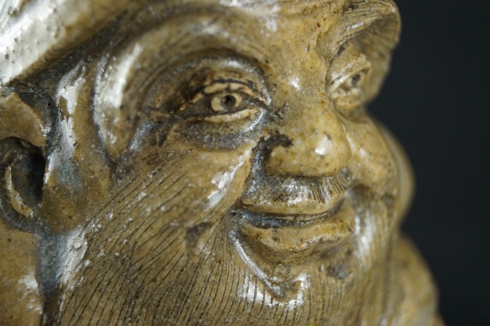 Jurojin Figure Facial Detail Close-Up 1