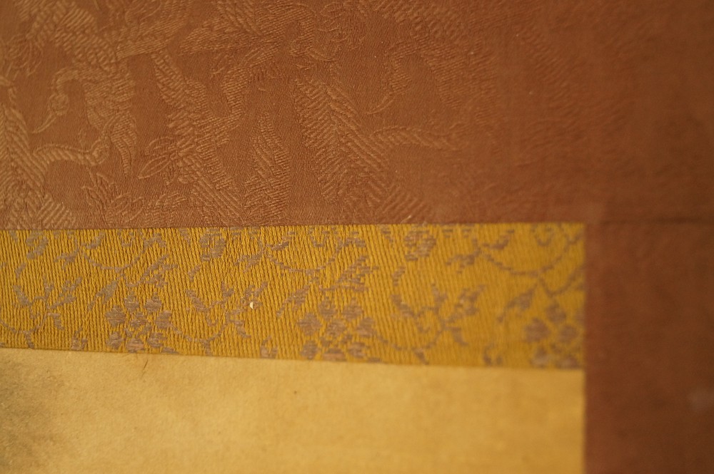 Seidenbrokat-Einfassung Montierungsdetail 1