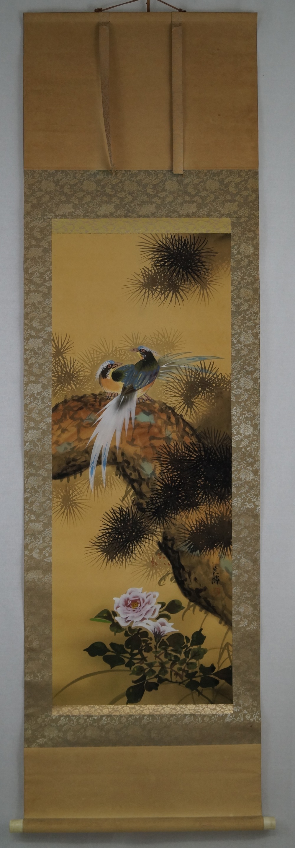 Vogel und Pfingstrose Kakemono Gesamtansicht Rollbild