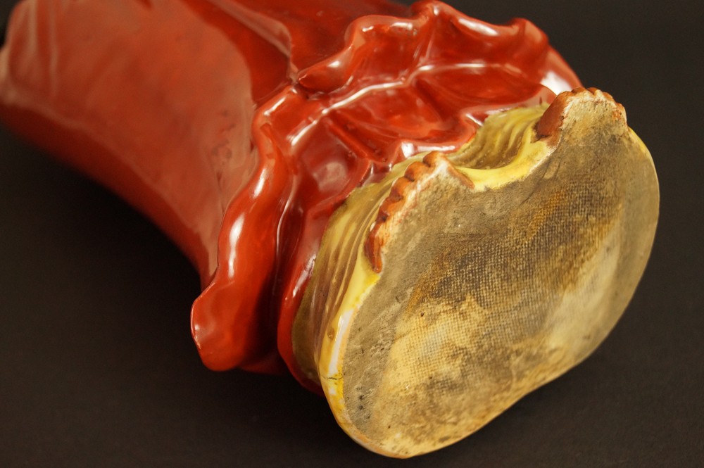 Bodhidharma Daruma Kutani Figure Base Close-Up