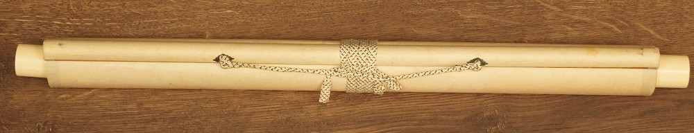 Kakemono Kalligrafie zusammengerollt