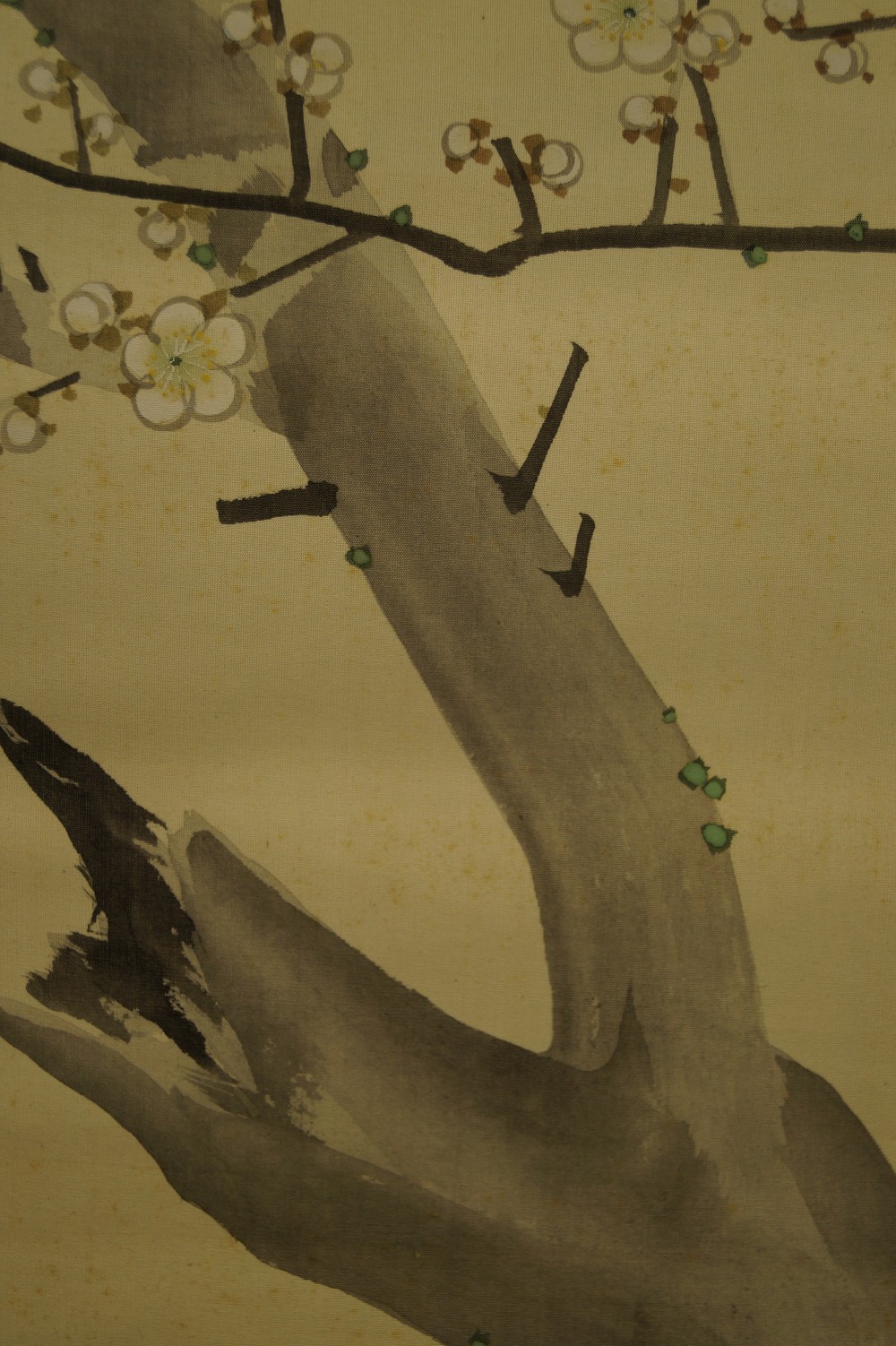 Sparrow and plum blossoms motif close-up 6
