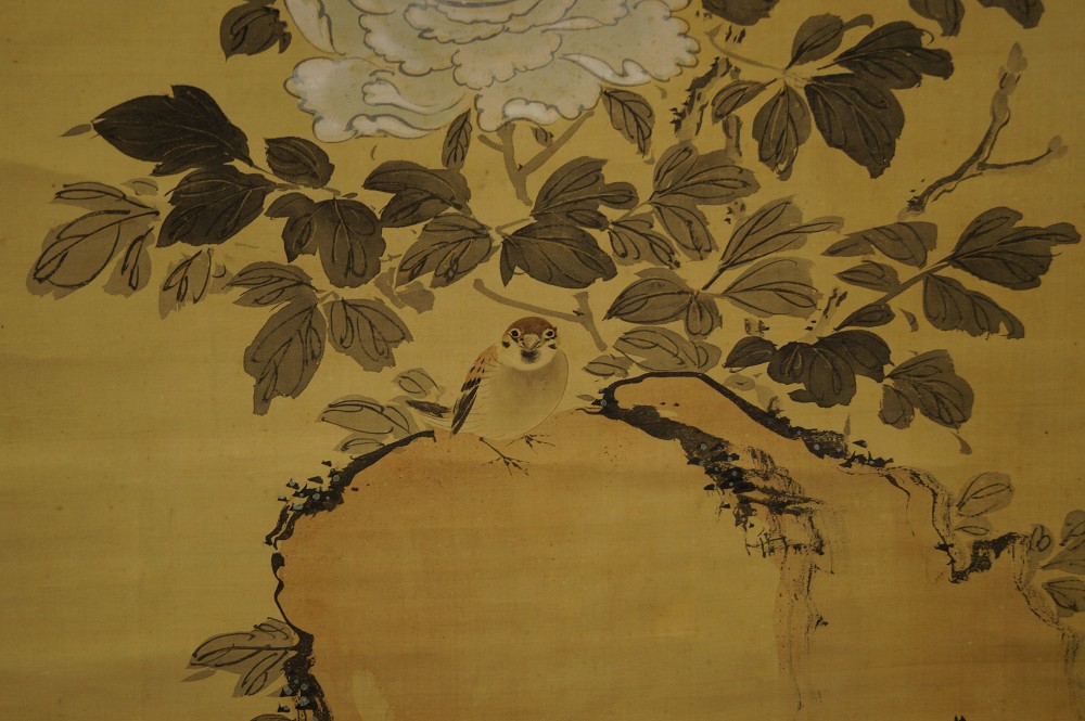 Sparrows and Chrysanthemums Hanging Scroll Sparrow Motif Close-Up 2