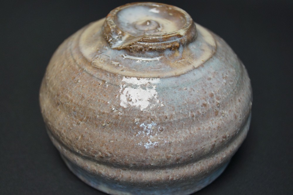 Tea Bowl Chawan Hagi Base Close-Up 2