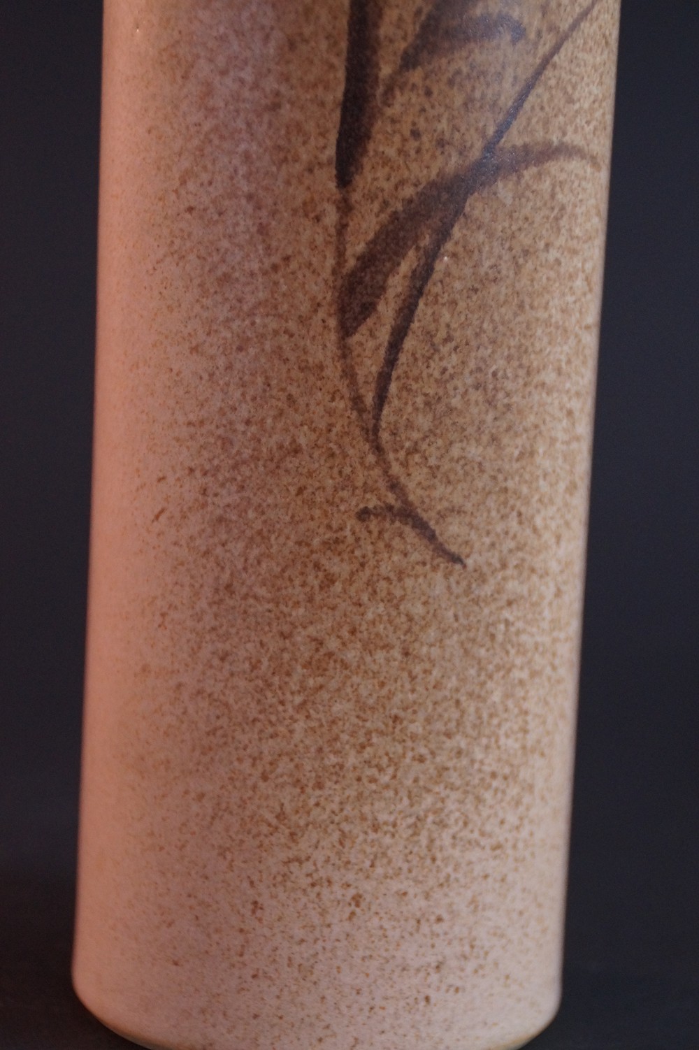 Vase by Seitoku Kawai Motif Close-Up