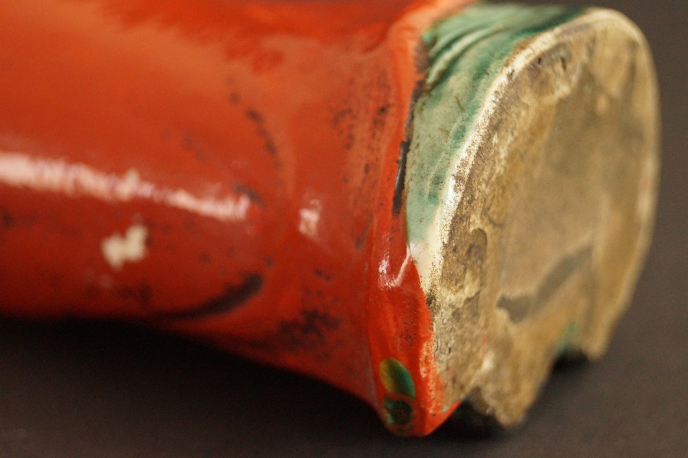 Bodhidharma Daruma Figure Made of Red Kutani Porcelain Side Close-Up of the Unglazed Foot Base Close-Up