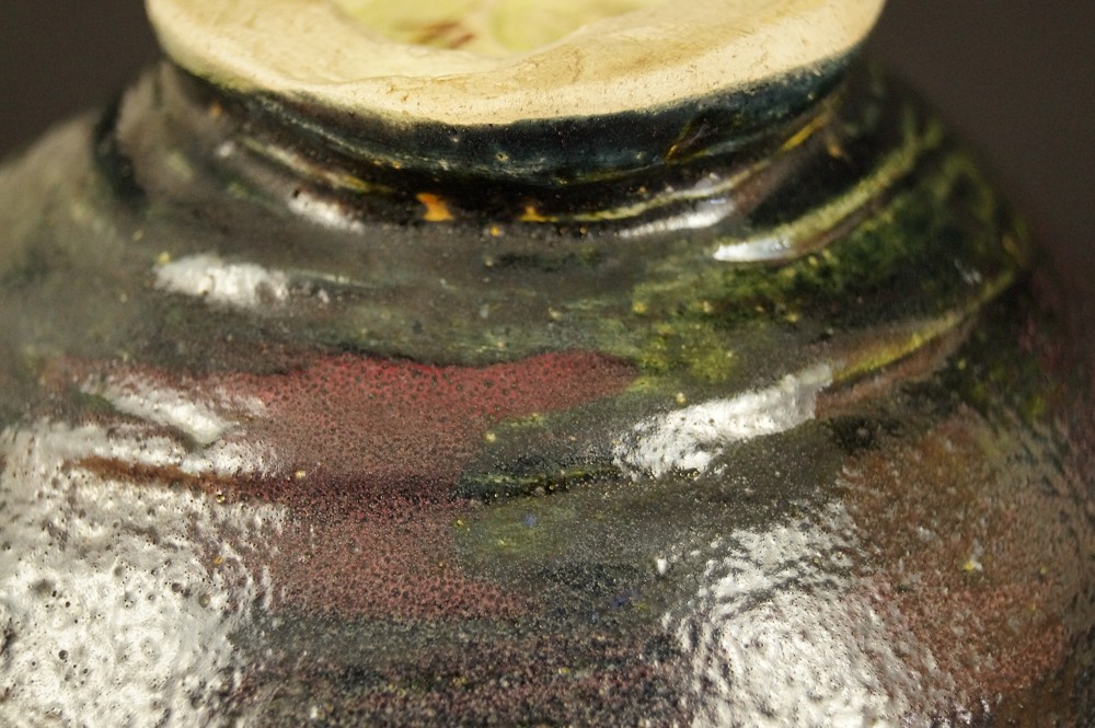 Glaze Flow at the Foot Glaze Close-Up 2