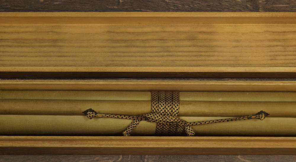 Japanese Hanging Scroll Beauty in Kimono in Storage Box