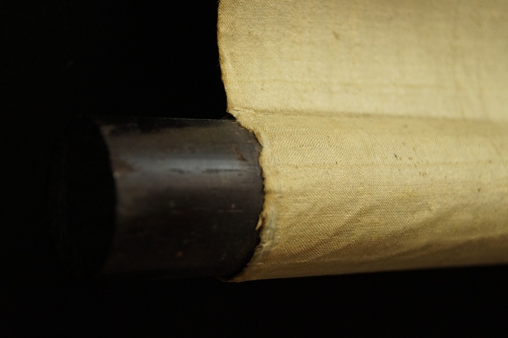 Hawk hunting scroll detail