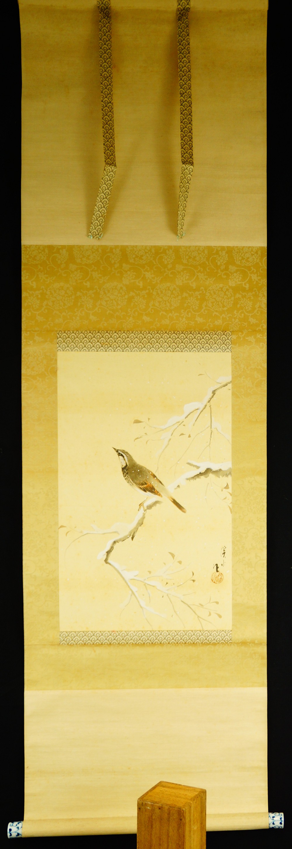 Bird in Winter kakemono by Ito Keisui full view hanging scroll
