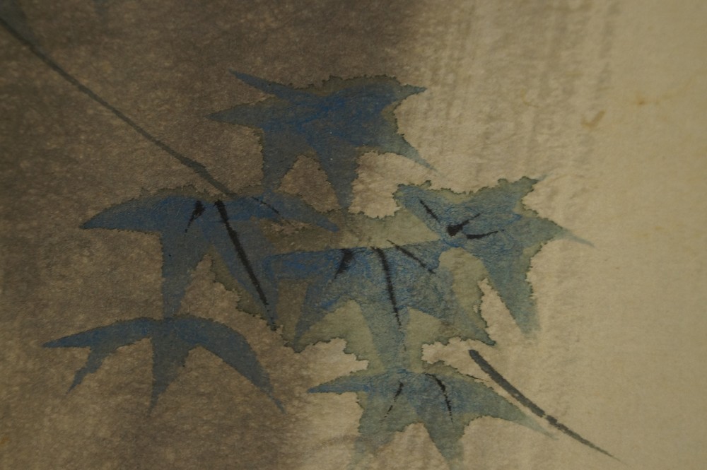 Wasserfall Rollbild von Tosei Ono Ahornblaetter-Motiv Nahaufnahme 3