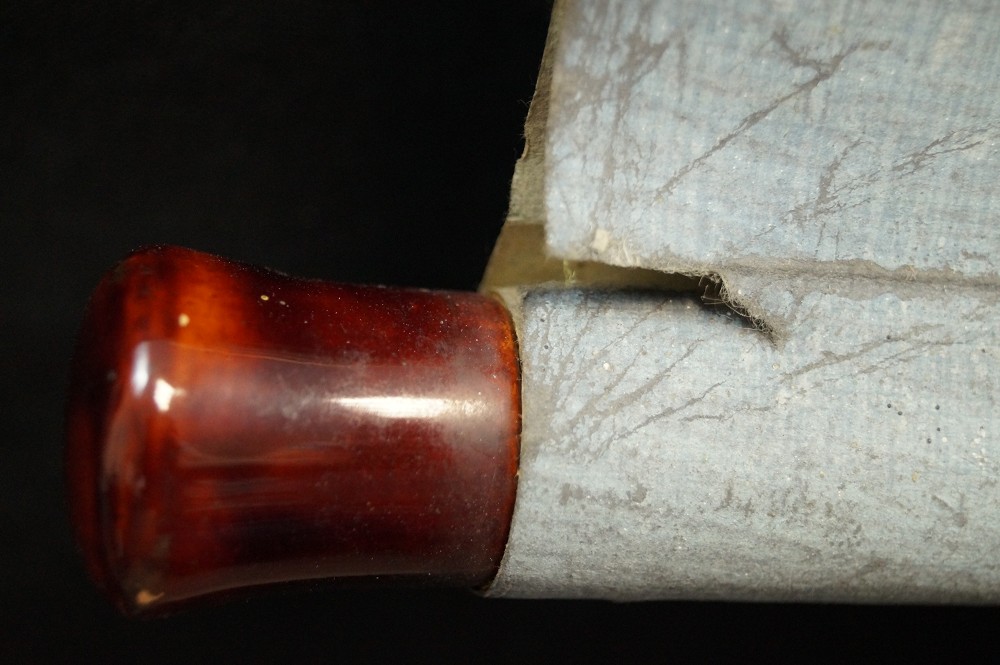 Roller detail with knob close-up